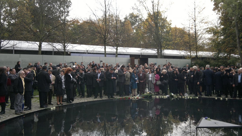 Berlin Roma Holocaust Memorial