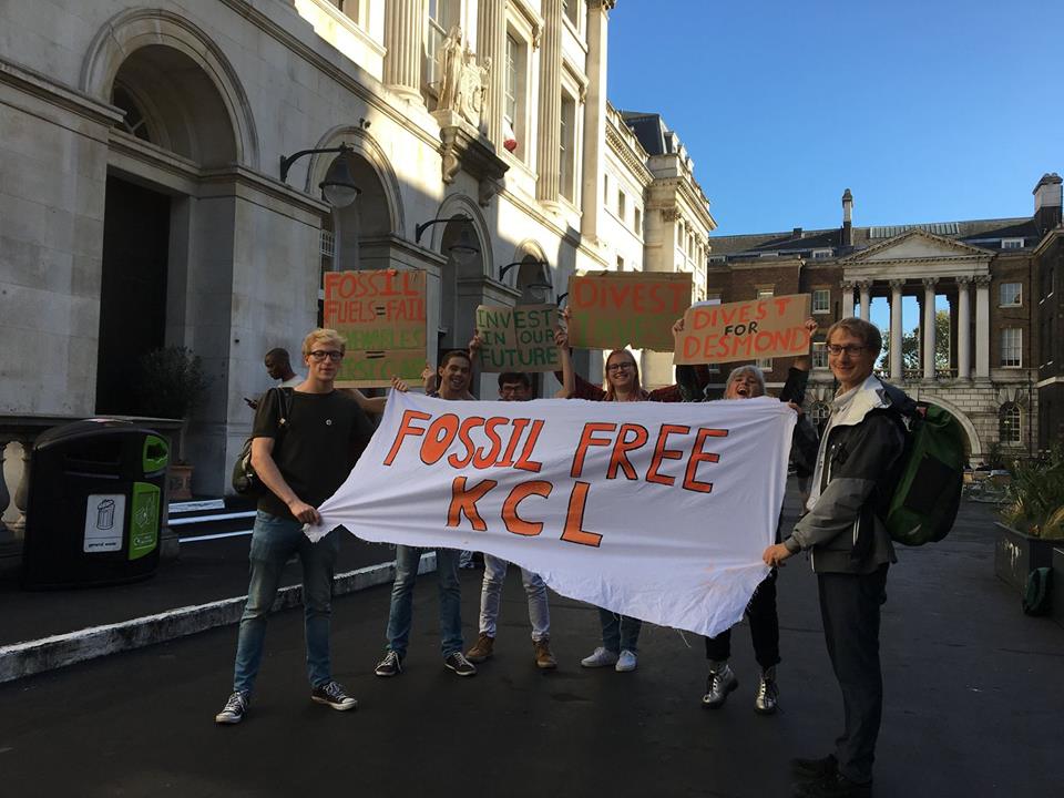 Fossil Free KCL campaigners