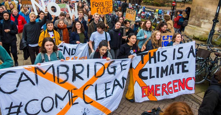 Cambridge Fossil Free protest