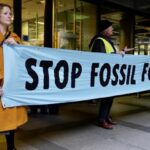 ‘Stop insuring fossil fuels’ – Extinction Rebellion blockade Lloyds of London HQ